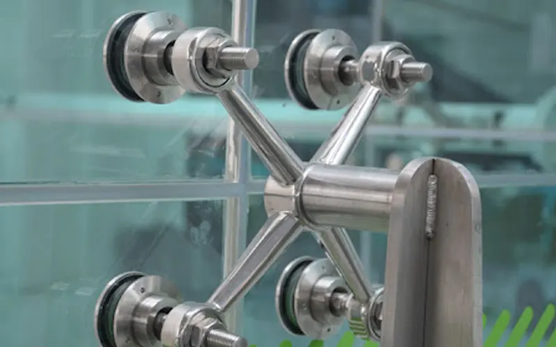 Glass Spider Fitting